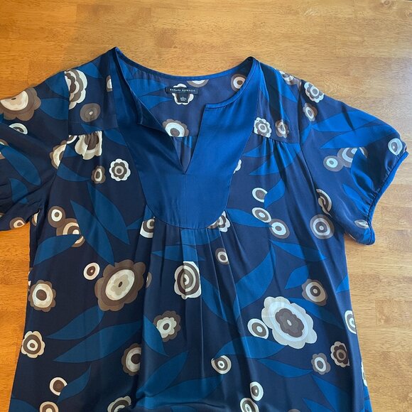 Vintage Size Large Banana Republic silk dress - Picture 3 of 9